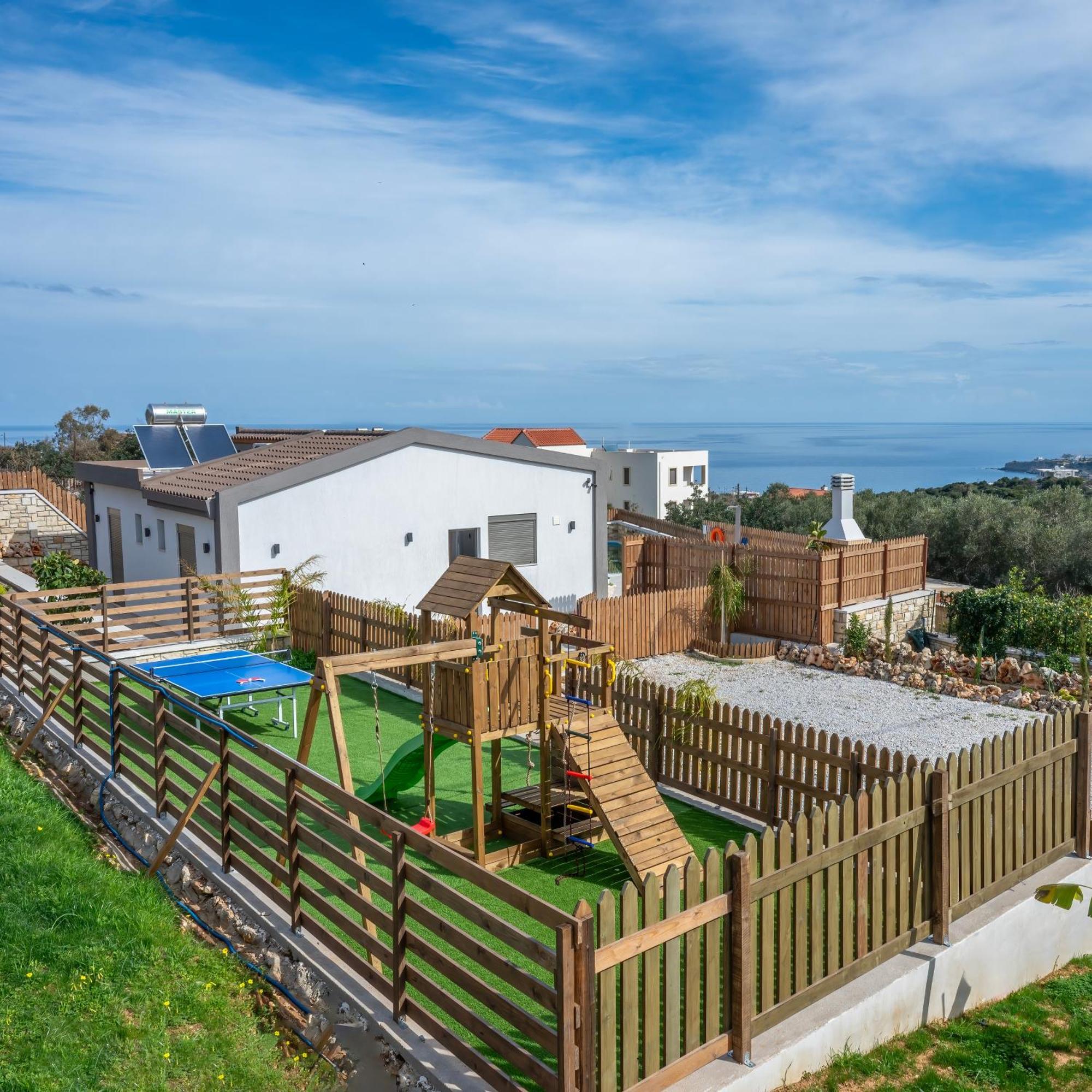 Halaro Villa Gerani  Bagian luar foto