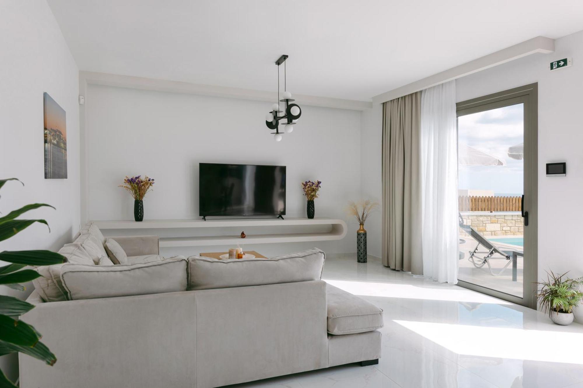 Halaro Villa Gerani  Bagian luar foto