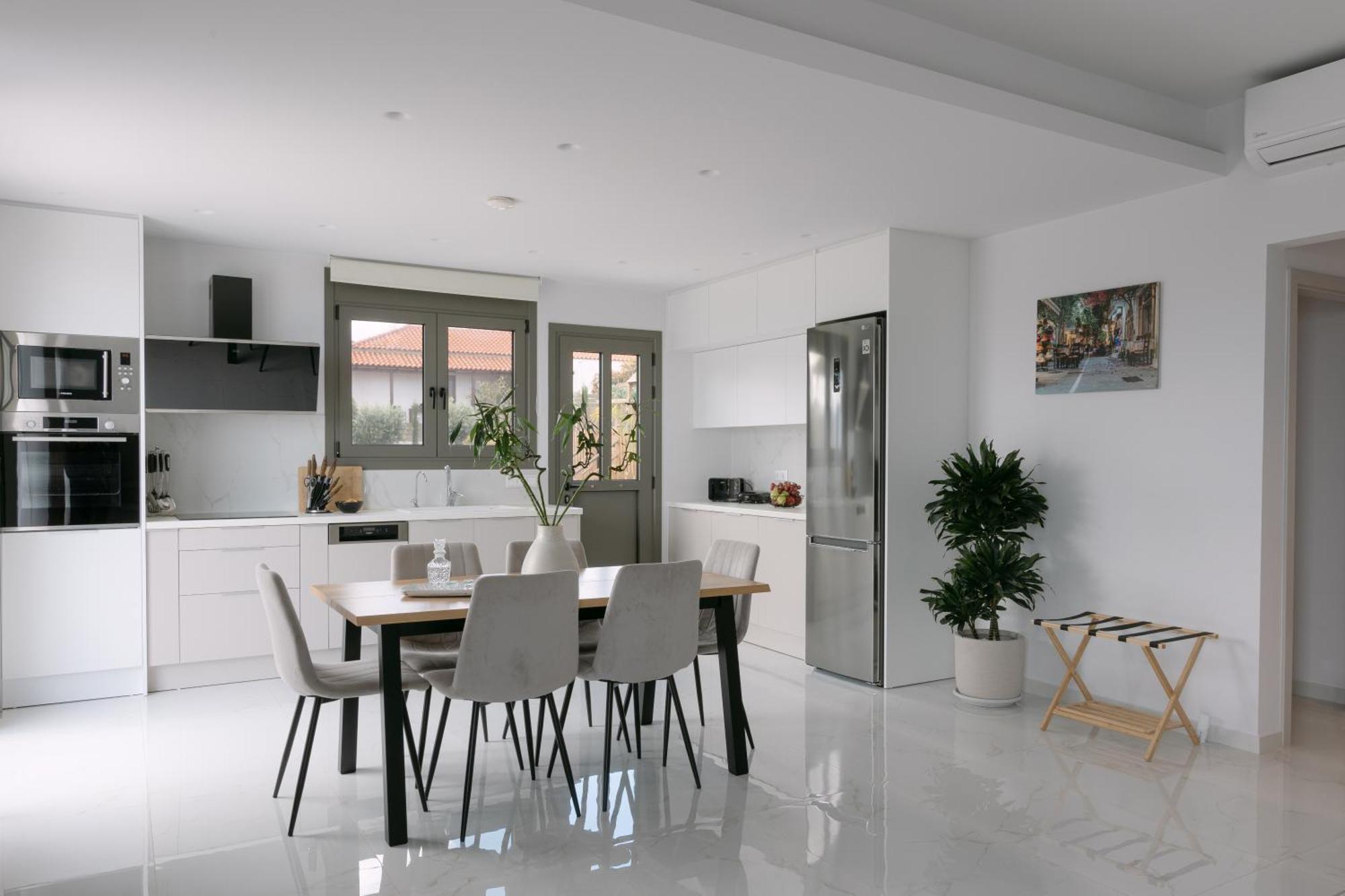 Halaro Villa Gerani  Bagian luar foto