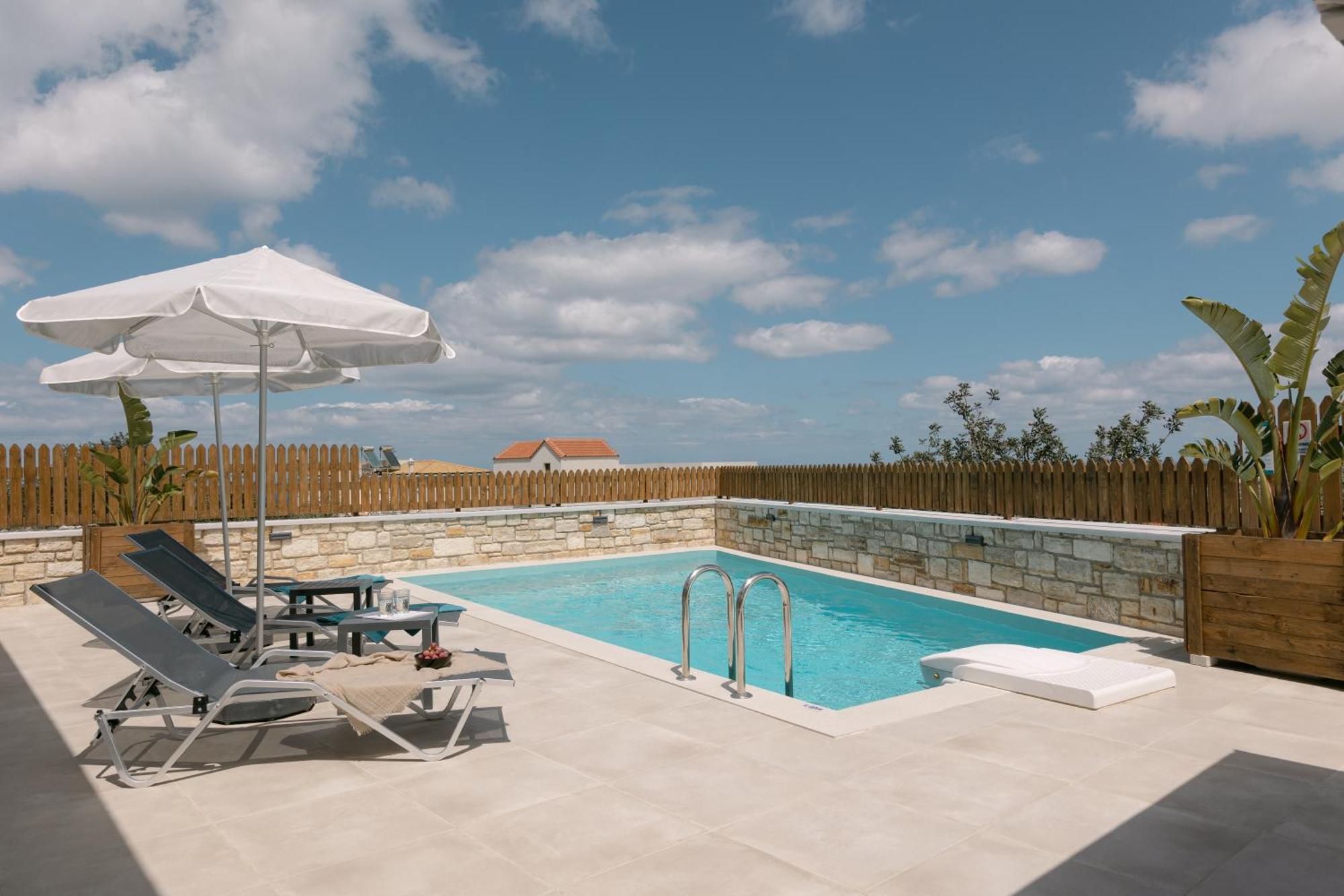Halaro Villa Gerani  Bagian luar foto