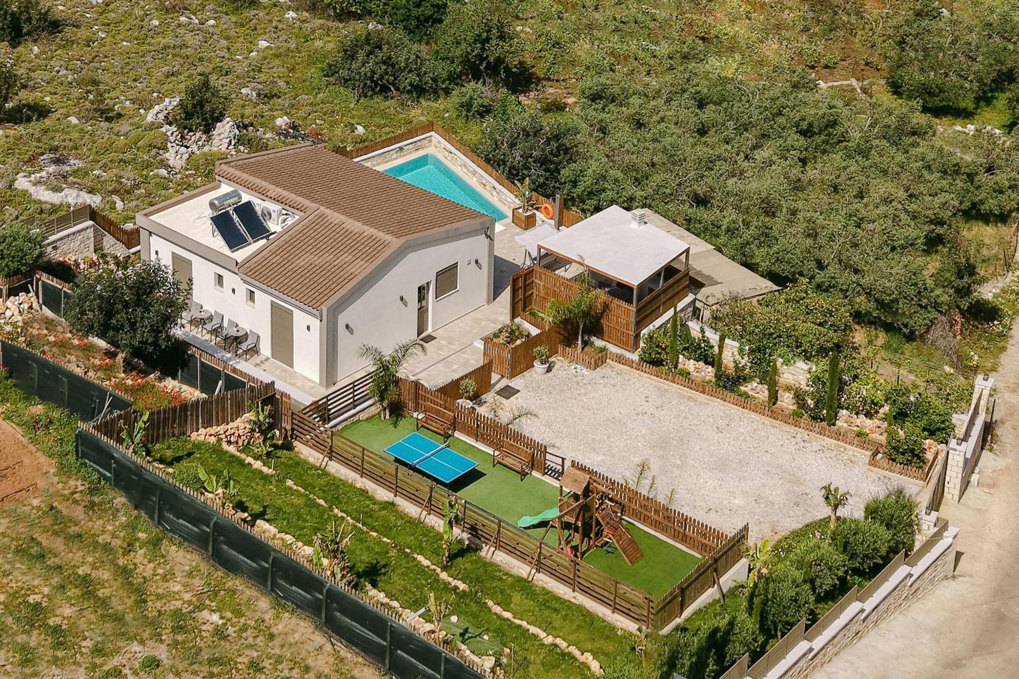 Halaro Villa Gerani  Bagian luar foto